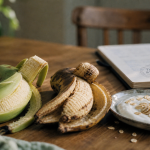 La banane constipe t elle : banane verte et banane mûre, petit-déjeuner yaourt flocons d’avoine