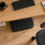 Bureau repose pied ergonomique antidérapant, réglage sous le plateau