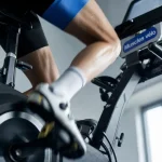 Muscle velo : cuisses et mollets en pédalage sur vélo d’appartement