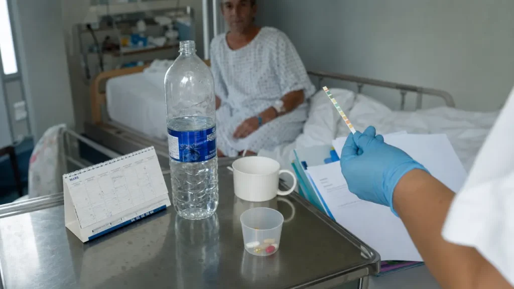 Opération de calcul rénal : convalescence selon la technique, symptômes normaux et signaux d’alerte