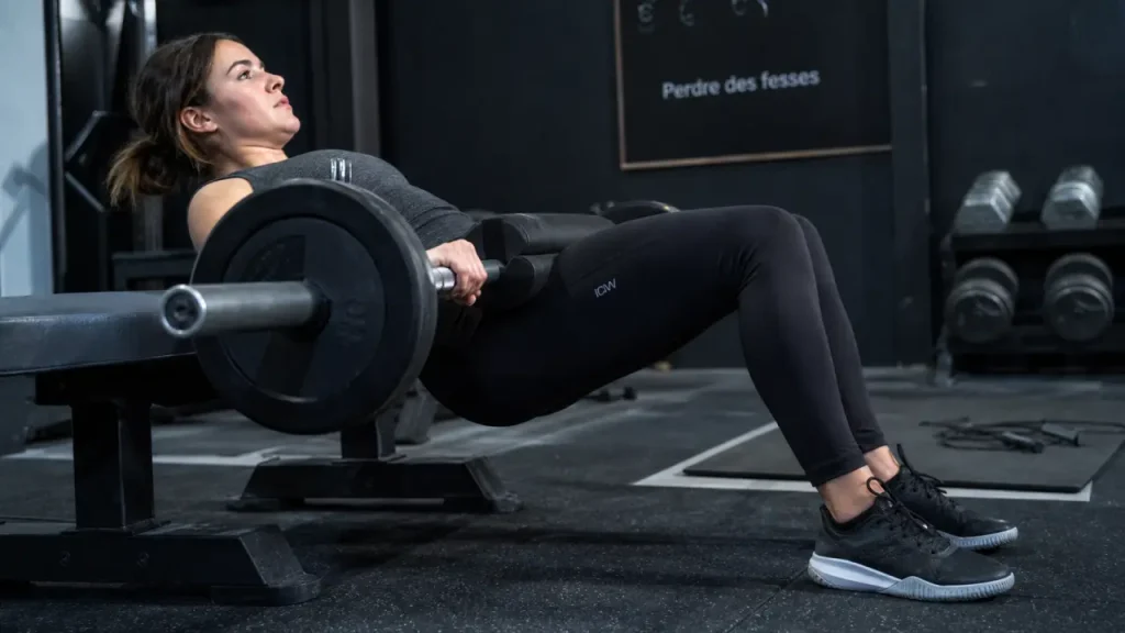 Perdre des fesses : cardio, fentes et 6 exercices pour affiner le fessier